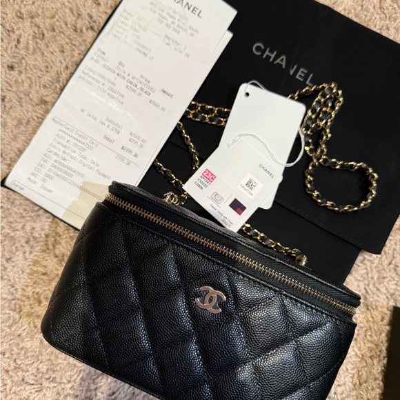 CHANEL Handbags - Chanel Black Quilted Vanity with Gold Chain